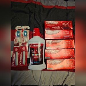 Colgate Optic White Set - Red, Blue And Colgate Toothbrush And Optiv White Mouth